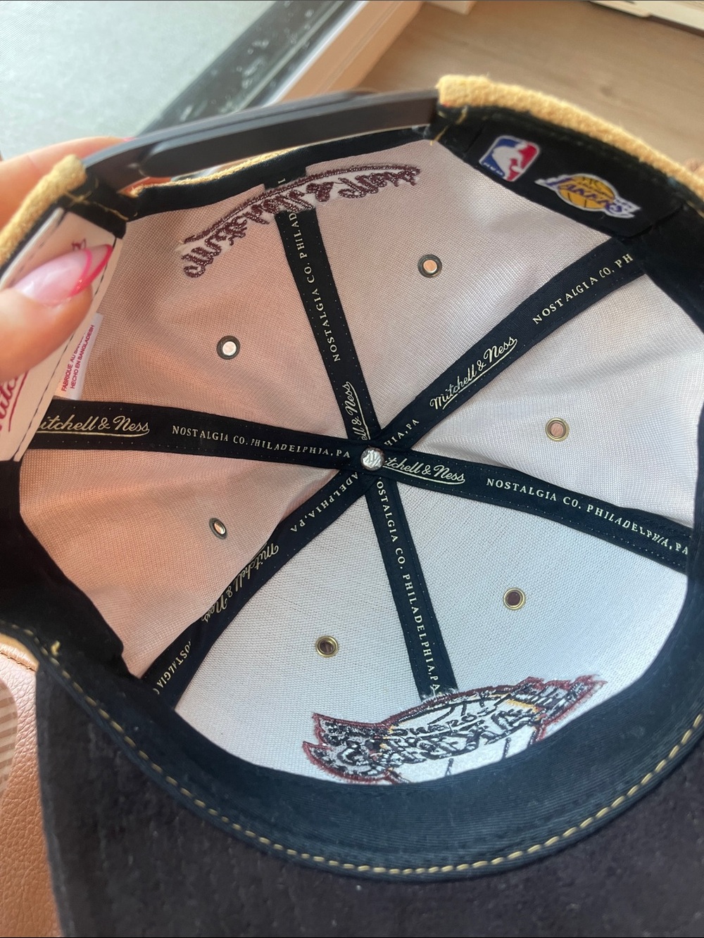 Lakers hat - Picture 5 of 5
